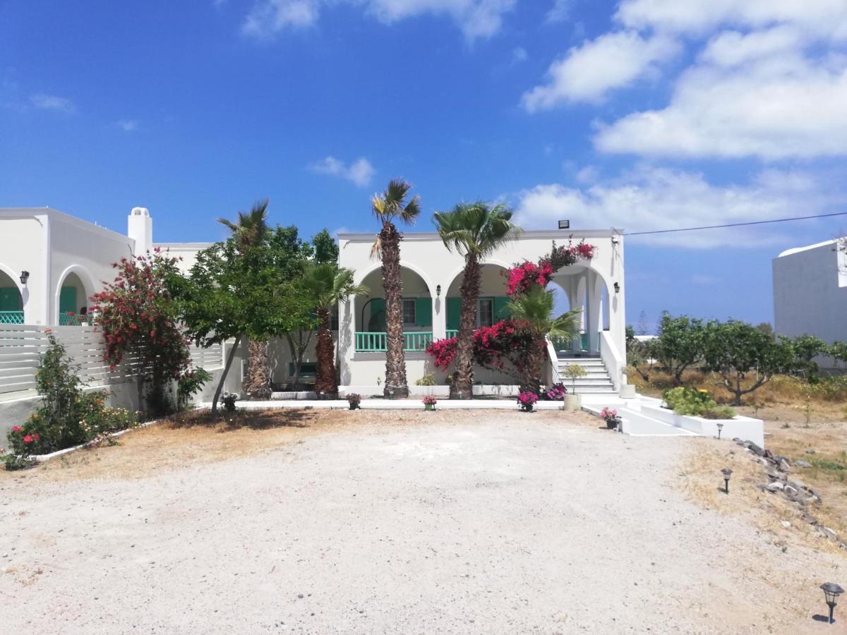 Kamari Beach Houses With Balcony And Garden Kamári Exterior foto