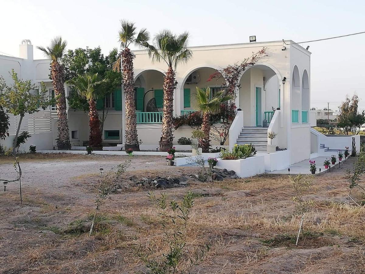 Kamari Beach Houses With Balcony And Garden Kamári Exterior foto