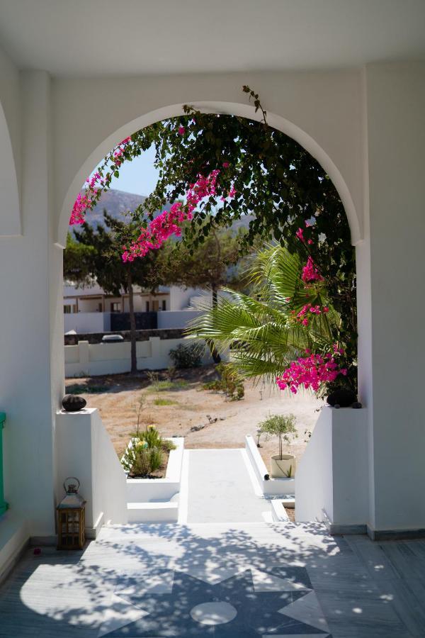 Kamari Beach Houses With Balcony And Garden Kamári Exterior foto